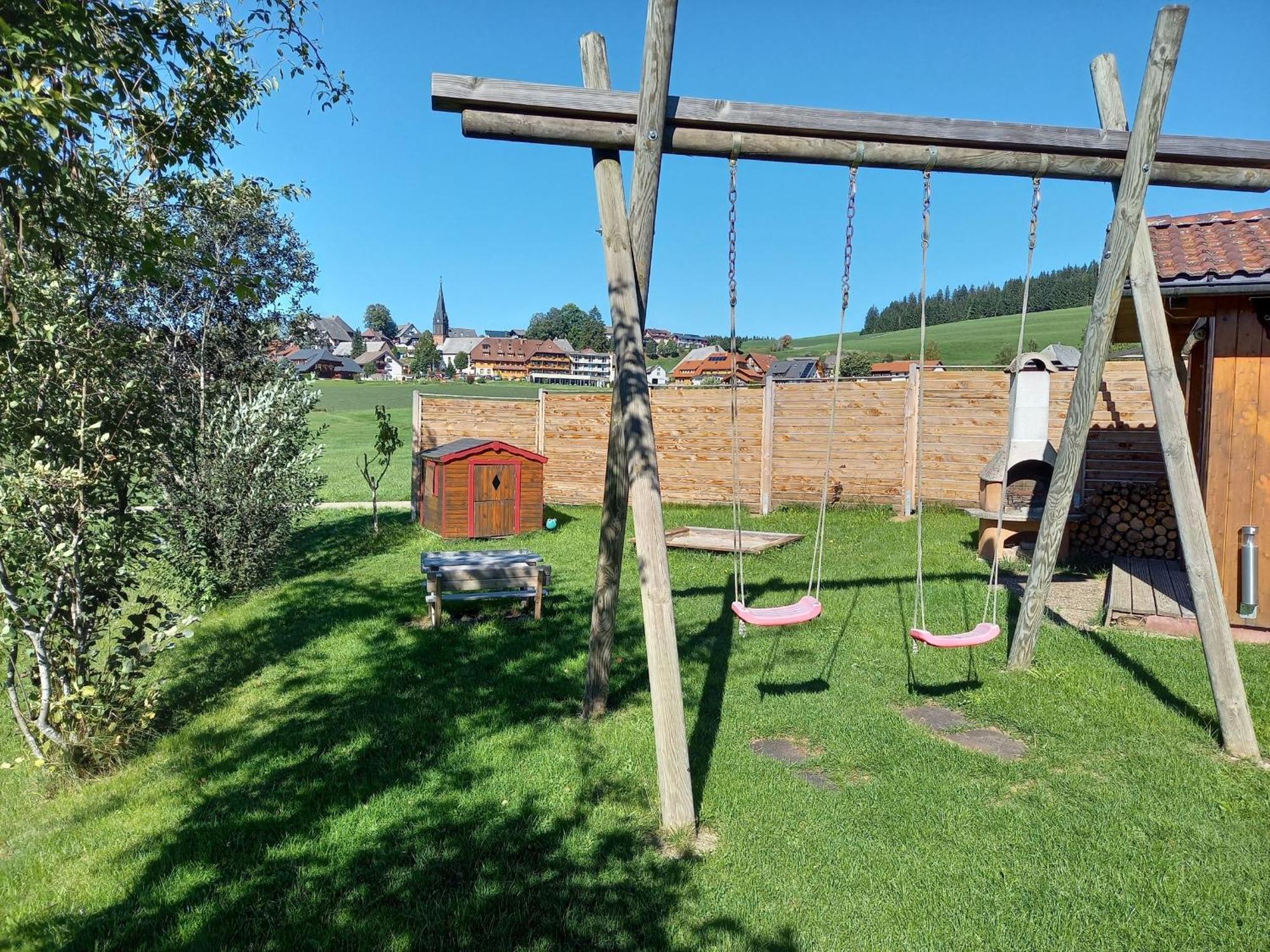 Ferienhaus Kaltenbach 티티제-노이슈타트 외부 사진