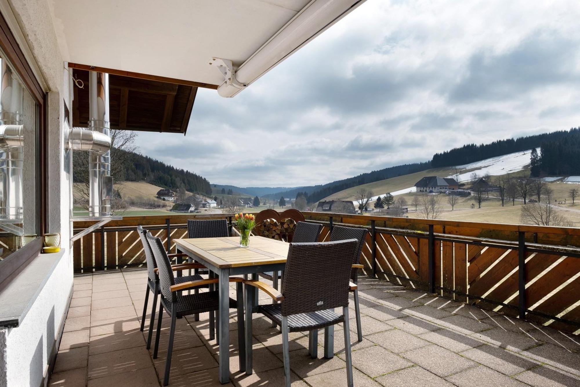 Ferienhaus Kaltenbach 티티제-노이슈타트 외부 사진