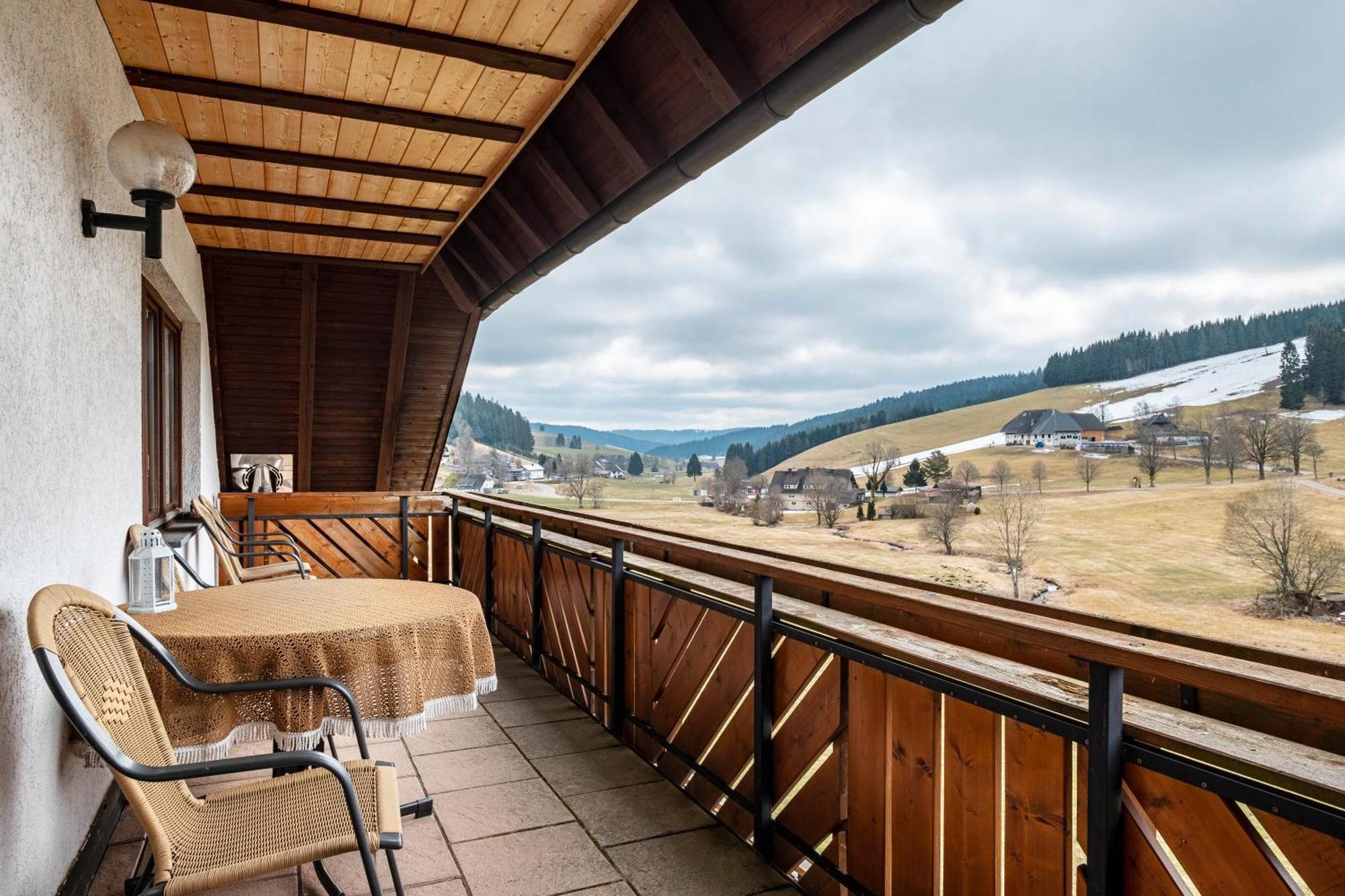 Ferienhaus Kaltenbach 티티제-노이슈타트 외부 사진