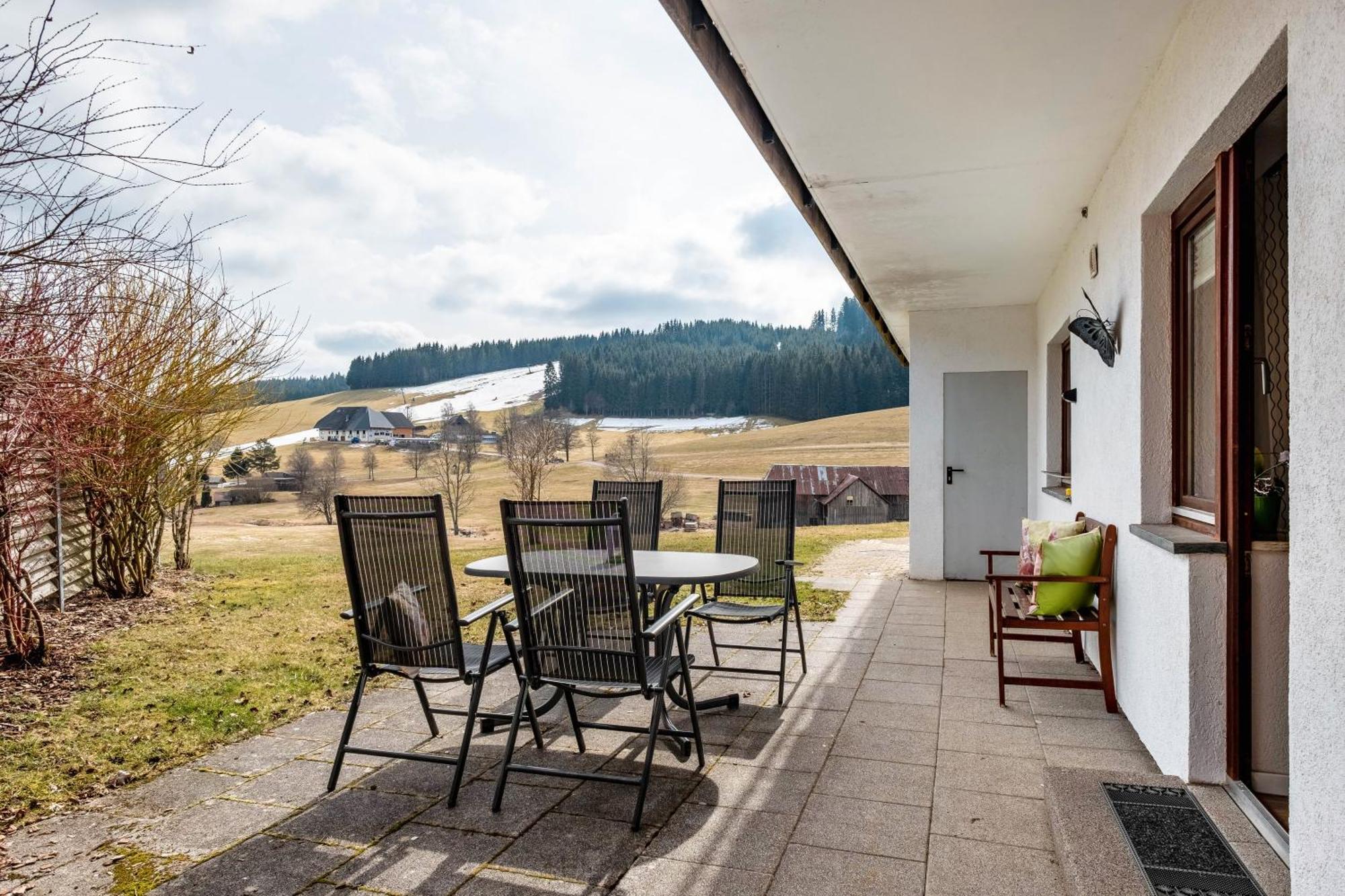 Ferienhaus Kaltenbach 티티제-노이슈타트 외부 사진